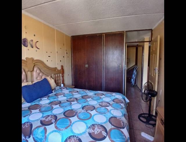 3 BEDROOM APARTMENT FOR SALE IN MONTCLAIR